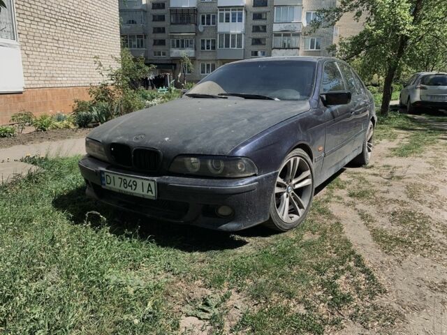 Синий БМВ 5 Серия, объемом двигателя 3 л и пробегом 390 тыс. км за 3499 $, фото 1 на Automoto.ua