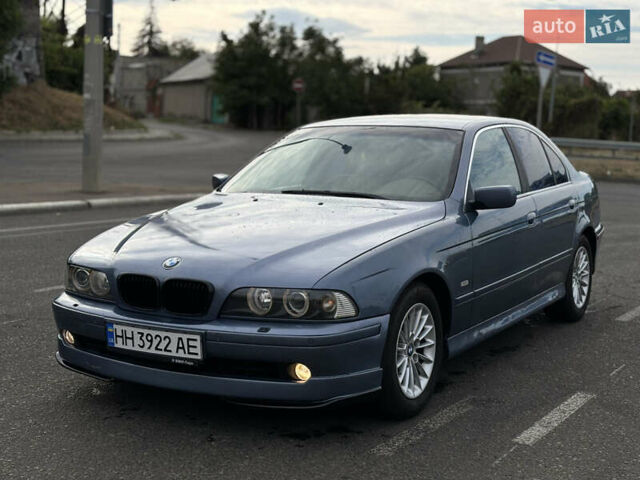 Синий БМВ 5 Серия, объемом двигателя 2.98 л и пробегом 256 тыс. км за 4300 $, фото 1 на Automoto.ua
