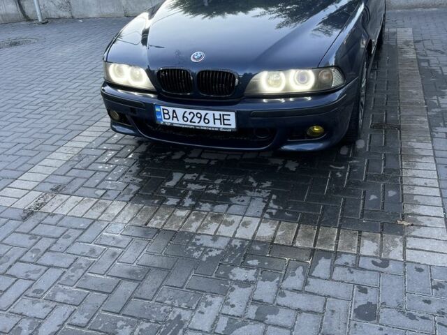 Синий БМВ 5 Серия, объемом двигателя 3 л и пробегом 333 тыс. км за 7150 $, фото 1 на Automoto.ua