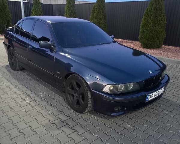 Синий БМВ 5 Серия, объемом двигателя 2.5 л и пробегом 350 тыс. км за 5500 $, фото 1 на Automoto.ua