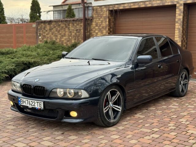 Синий БМВ 5 Серия, объемом двигателя 2.9 л и пробегом 375 тыс. км за 5000 $, фото 1 на Automoto.ua