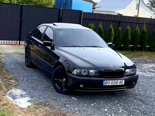 Синий БМВ 5 Серия, объемом двигателя 1.8 л и пробегом 380 тыс. км за 2800 $, фото 1 на Automoto.ua