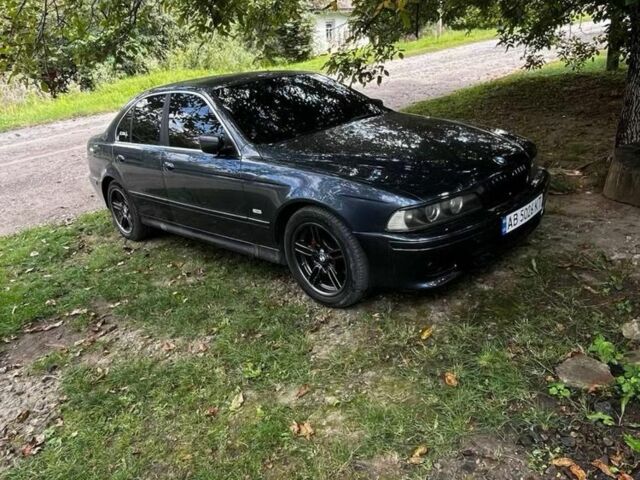 Синій БМВ 5 Серія, об'ємом двигуна 2 л та пробігом 350 тис. км за 3300 $, фото 1 на Automoto.ua