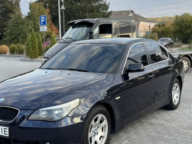Синій БМВ 5 Серія, об'ємом двигуна 3 л та пробігом 302 тис. км за 6700 $, фото 1 на Automoto.ua