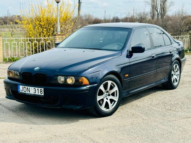 Синій БМВ 5 Серія, об'ємом двигуна 3 л та пробігом 234 тис. км за 3150 $, фото 1 на Automoto.ua