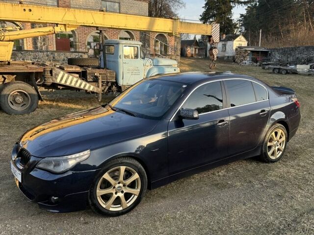 Синий БМВ 5 Серия, объемом двигателя 3 л и пробегом 310 тыс. км за 8000 $, фото 1 на Automoto.ua