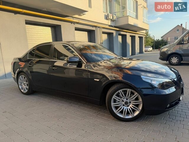 Синій БМВ 5 Серія, об'ємом двигуна 3 л та пробігом 300 тис. км за 9800 $, фото 1 на Automoto.ua