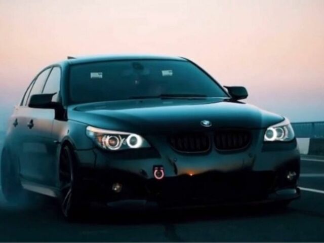 Синий БМВ 5 Серия, объемом двигателя 4.8 л и пробегом 200 тыс. км за 3999 $, фото 1 на Automoto.ua