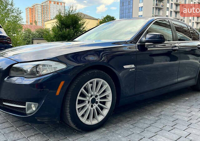 Синій БМВ 5 Серія, об'ємом двигуна 3 л та пробігом 328 тис. км за 11500 $, фото 1 на Automoto.ua