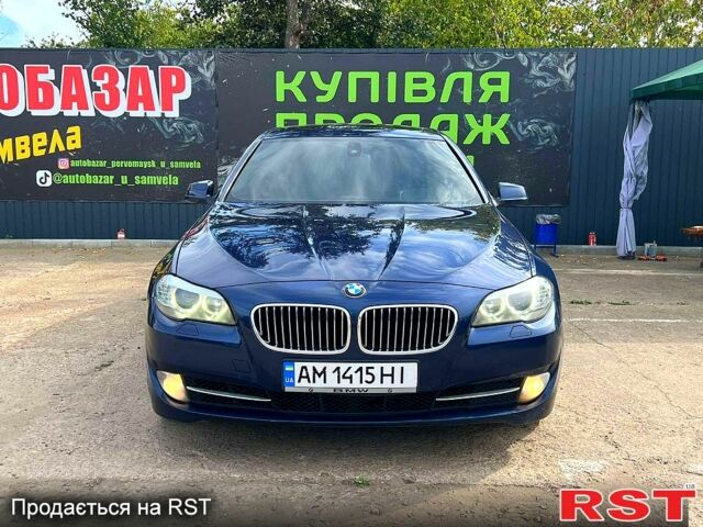 Синій БМВ 5 Серія, об'ємом двигуна 3 л та пробігом 0 тис. км за 12500 $, фото 1 на Automoto.ua