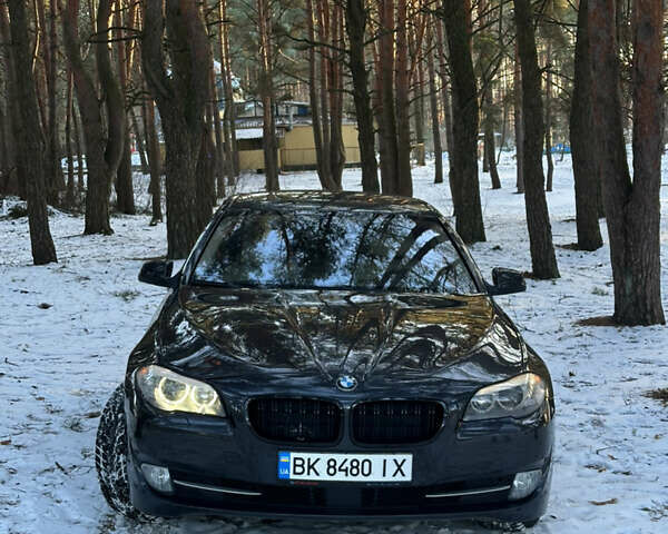 Синій БМВ 5 Серія, об'ємом двигуна 2 л та пробігом 310 тис. км за 13600 $, фото 1 на Automoto.ua