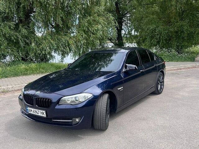 Синий БМВ 5 Серия, объемом двигателя 2.99 л и пробегом 247 тыс. км за 12900 $, фото 1 на Automoto.ua