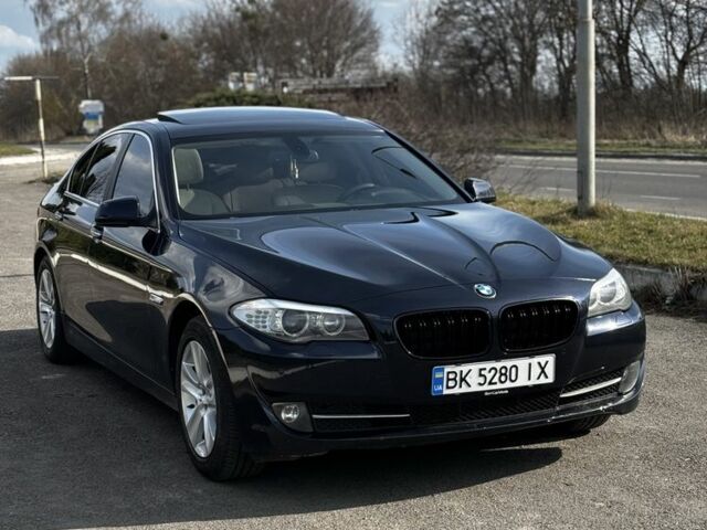 Синій БМВ 5 Серія, об'ємом двигуна 2 л та пробігом 193 тис. км за 11500 $, фото 1 на Automoto.ua