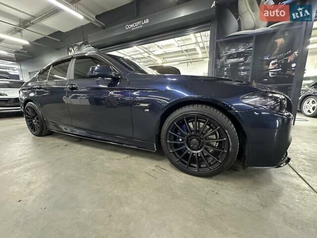 Синий БМВ 5 Серия, объемом двигателя 3 л и пробегом 210 тыс. км за 15500 $, фото 1 на Automoto.ua