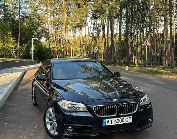 Синий БМВ 5 Серия, объемом двигателя 3 л и пробегом 289 тыс. км за 12500 $, фото 1 на Automoto.ua