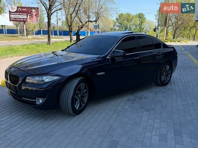 Синий БМВ 5 Серия, объемом двигателя 2.99 л и пробегом 180 тыс. км за 12300 $, фото 1 на Automoto.ua