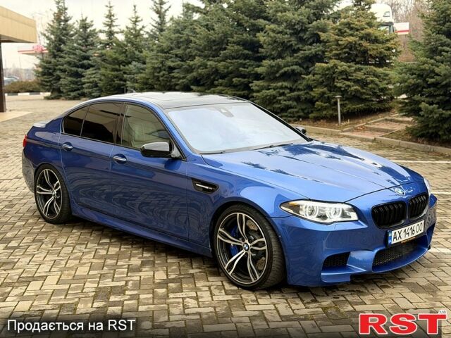 Синий БМВ 5 Серия, объемом двигателя 4.4 л и пробегом 198 тыс. км за 34999 $, фото 1 на Automoto.ua
