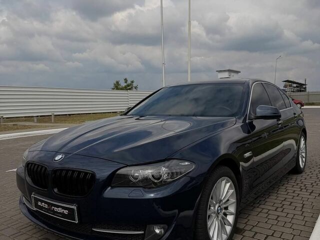 Синий БМВ 5 Серия, объемом двигателя 3 л и пробегом 225 тыс. км за 15200 $, фото 1 на Automoto.ua