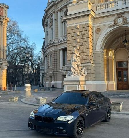 Синій БМВ 5 Серія, об'ємом двигуна 3 л та пробігом 228 тис. км за 16000 $, фото 1 на Automoto.ua
