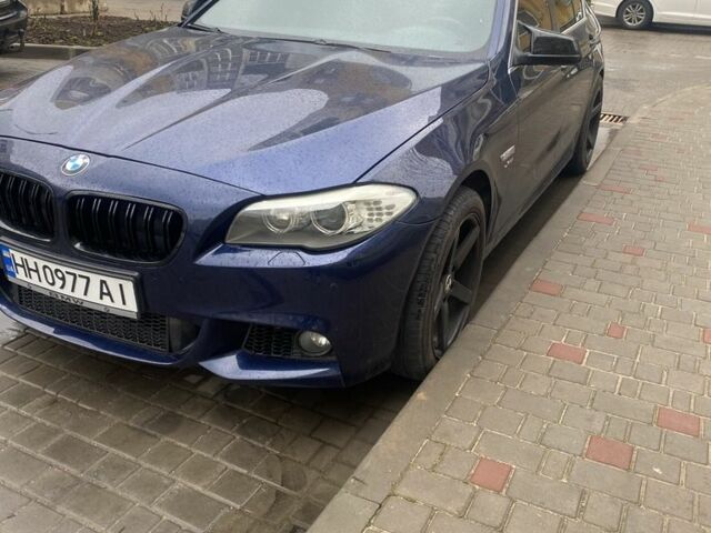Синий БМВ 5 Серия, объемом двигателя 0 л и пробегом 230 тыс. км за 12000 $, фото 1 на Automoto.ua