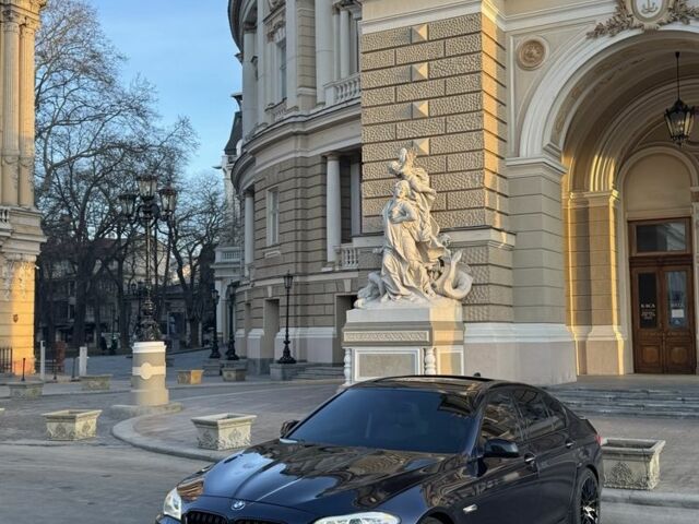 Синій БМВ 5 Серія, об'ємом двигуна 3 л та пробігом 228 тис. км за 16000 $, фото 1 на Automoto.ua