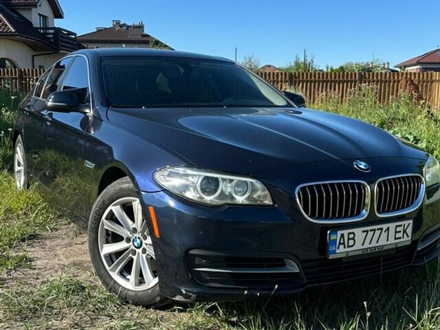 Синій БМВ 5 Серія, об'ємом двигуна 2 л та пробігом 161 тис. км за 14000 $, фото 1 на Automoto.ua