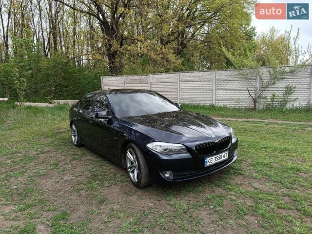 Синій БМВ 5 Серія, об'ємом двигуна 2 л та пробігом 240 тис. км за 12200 $, фото 1 на Automoto.ua