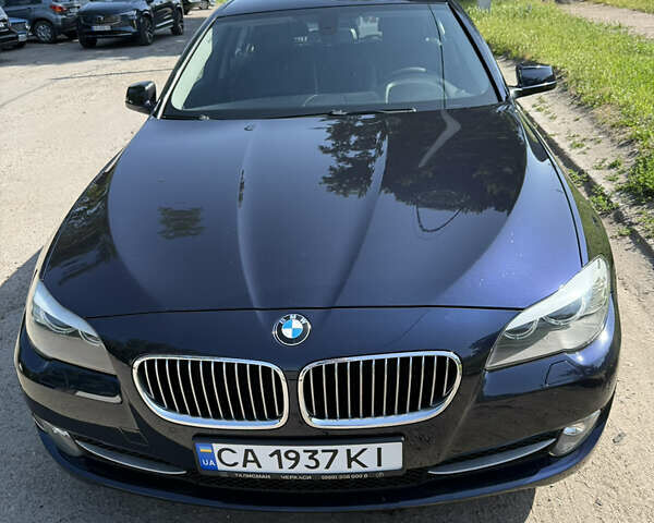 Синій БМВ 5 Серія, об'ємом двигуна 2 л та пробігом 185 тис. км за 15200 $, фото 1 на Automoto.ua