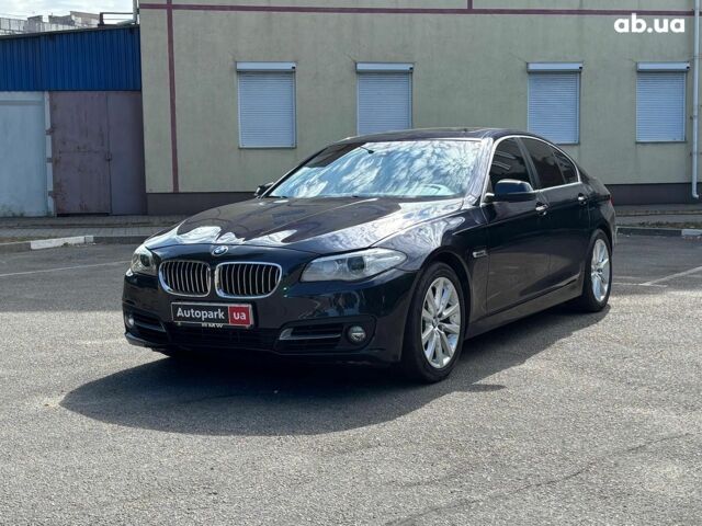 Синий БМВ 5 Серия, объемом двигателя 3 л и пробегом 132 тыс. км за 20490 $, фото 1 на Automoto.ua