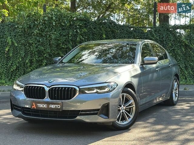 Синій БМВ 5 Серія, об'ємом двигуна 2 л та пробігом 65 тис. км за 35490 $, фото 1 на Automoto.ua