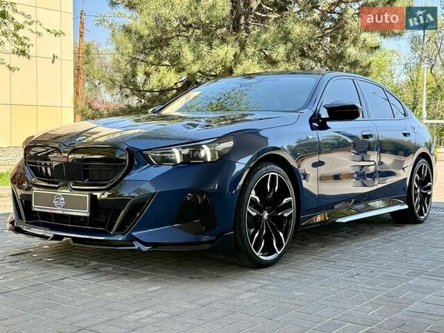 Синий БМВ 5 Серия, объемом двигателя 2 л и пробегом 38 тыс. км за 65500 $, фото 1 на Automoto.ua
