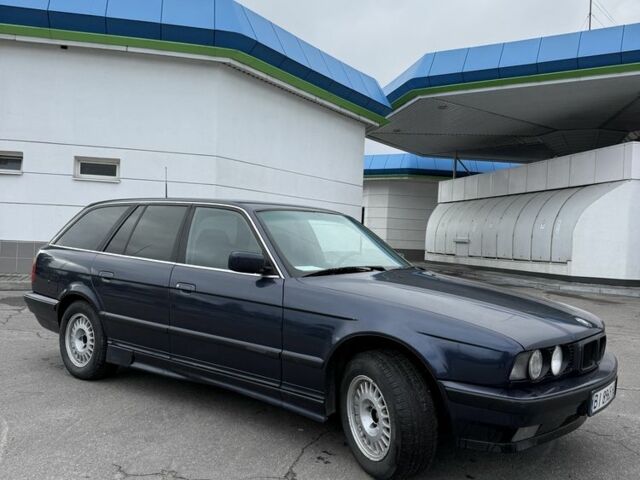 Синий БМВ 5 Серия, объемом двигателя 3 л и пробегом 280 тыс. км за 3197 $, фото 1 на Automoto.ua