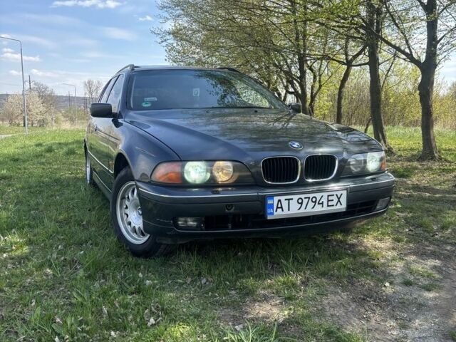 Синий БМВ 5 Серия, объемом двигателя 2 л и пробегом 280 тыс. км за 3800 $, фото 1 на Automoto.ua