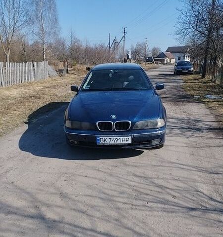 Синій БМВ 5 Серія, об'ємом двигуна 2.5 л та пробігом 400 тис. км за 3000 $, фото 1 на Automoto.ua