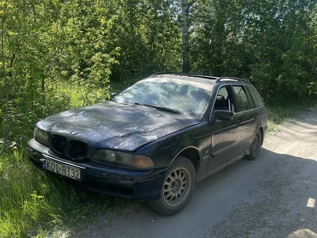 Синій БМВ 5 Серія, об'ємом двигуна 2.5 л та пробігом 230 тис. км за 728 $, фото 1 на Automoto.ua