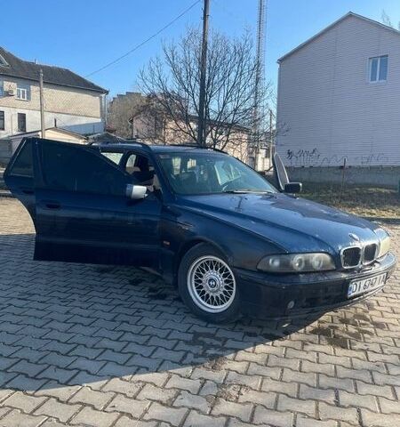 Синий БМВ 5 Серия, объемом двигателя 2.5 л и пробегом 384 тыс. км за 2200 $, фото 1 на Automoto.ua