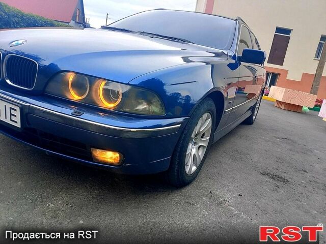Синий БМВ 5 Серия, объемом двигателя 3 л и пробегом 222 тыс. км за 5500 $, фото 1 на Automoto.ua