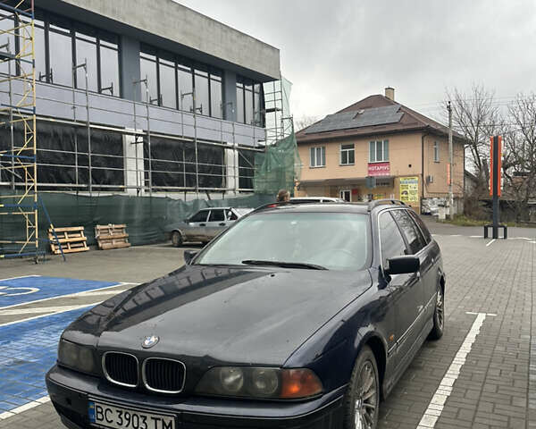 Синий БМВ 5 Серия, объемом двигателя 1.95 л и пробегом 300 тыс. км за 4000 $, фото 1 на Automoto.ua