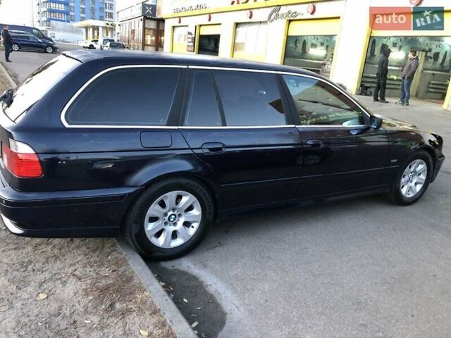 Синій БМВ 5 Серія, об'ємом двигуна 3 л та пробігом 350 тис. км за 4700 $, фото 1 на Automoto.ua
