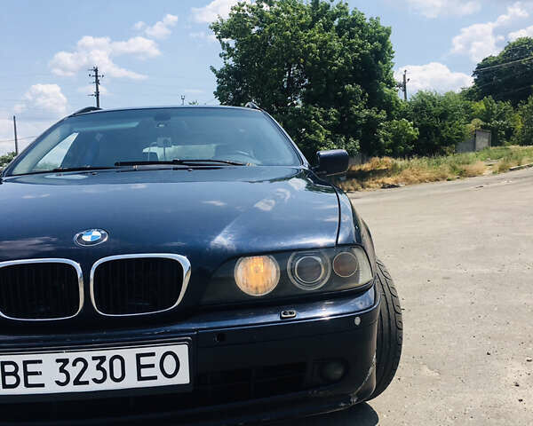 Синий БМВ 5 Серия, объемом двигателя 2.5 л и пробегом 500 тыс. км за 5300 $, фото 1 на Automoto.ua