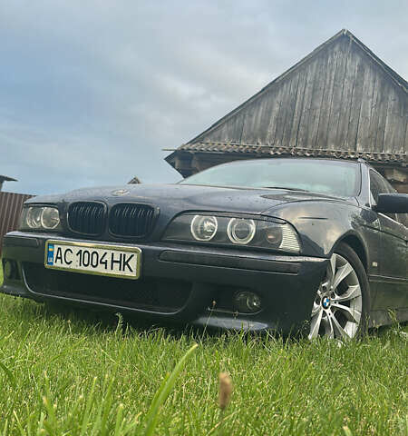 Синий БМВ 5 Серия, объемом двигателя 3 л и пробегом 380 тыс. км за 5000 $, фото 1 на Automoto.ua