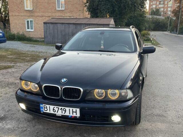 Синий БМВ 5 Серия, объемом двигателя 3 л и пробегом 427 тыс. км за 4550 $, фото 1 на Automoto.ua