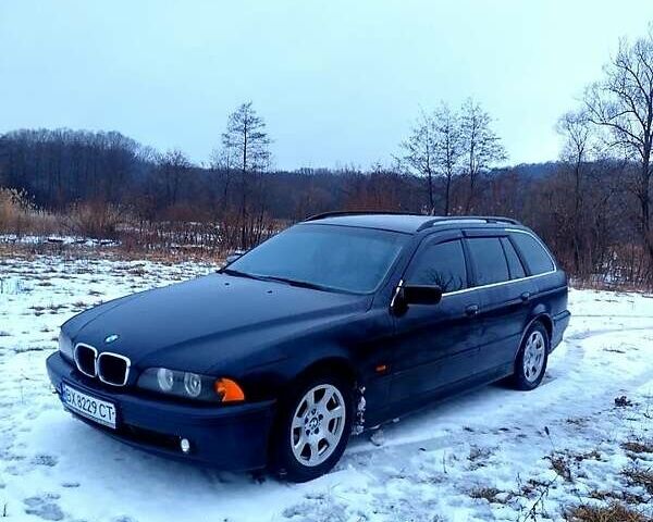 Синій БМВ 5 Серія, об'ємом двигуна 2 л та пробігом 410 тис. км за 3600 $, фото 1 на Automoto.ua