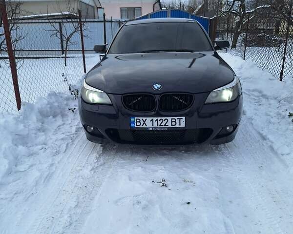 Синий БМВ 5 Серия, объемом двигателя 3 л и пробегом 337 тыс. км за 9500 $, фото 1 на Automoto.ua