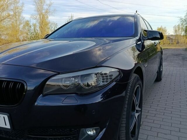 Синій БМВ 5 Серія, об'ємом двигуна 2 л та пробігом 344 тис. км за 12200 $, фото 1 на Automoto.ua