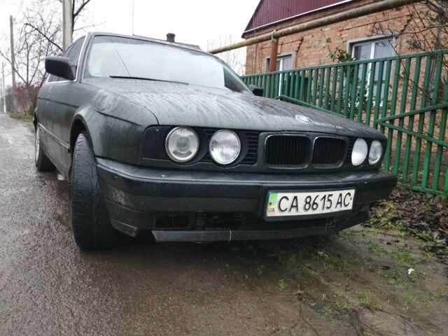 Зеленый БМВ 5 Серия, объемом двигателя 2.5 л и пробегом 3 тыс. км за 1704 $, фото 1 на Automoto.ua