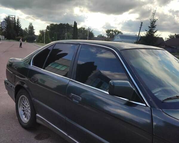 Зеленый БМВ 5 Серия, объемом двигателя 2 л и пробегом 355 тыс. км за 1700 $, фото 1 на Automoto.ua