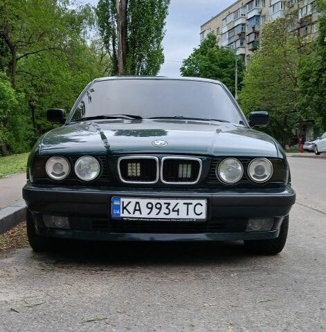 Зеленый БМВ 5 Серия, объемом двигателя 2 л и пробегом 520 тыс. км за 6000 $, фото 1 на Automoto.ua