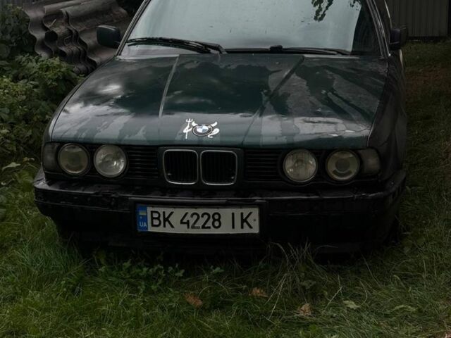 Зеленый БМВ 5 Серия, объемом двигателя 2.5 л и пробегом 1000 тыс. км за 1040 $, фото 1 на Automoto.ua