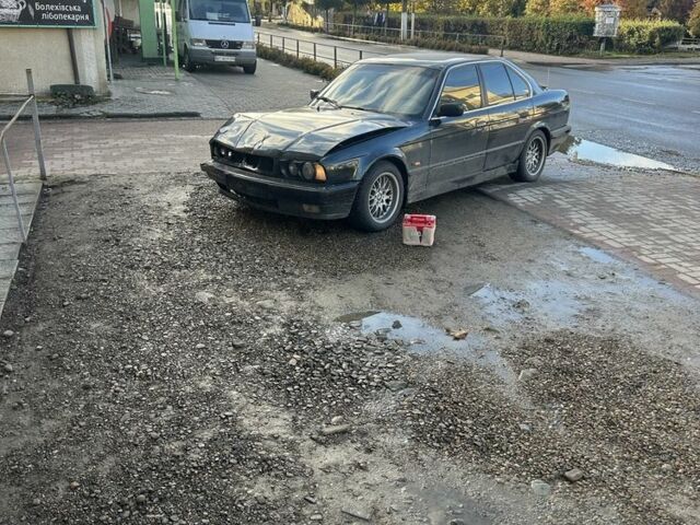 Зелений БМВ 5 Серія, об'ємом двигуна 2.5 л та пробігом 490 тис. км за 1800 $, фото 1 на Automoto.ua